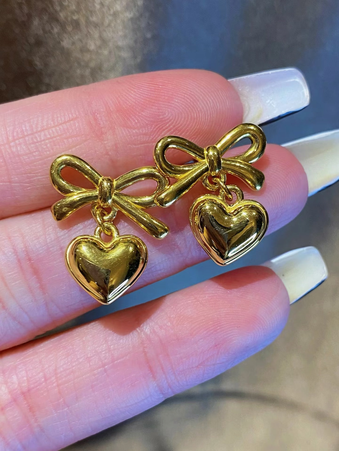 Eros Bow Gold Earrings
