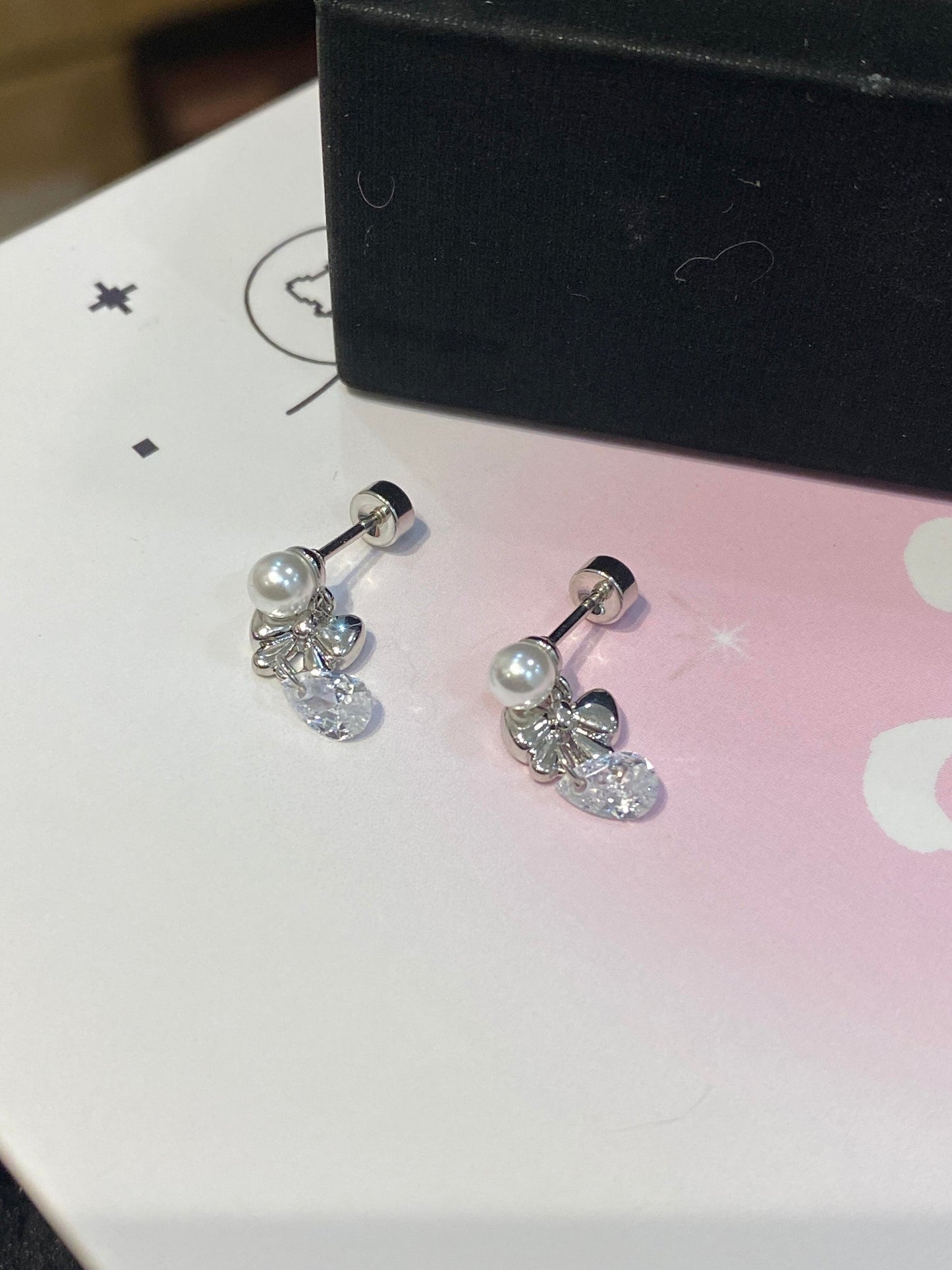 Pearl Teardrop Helix Earrings