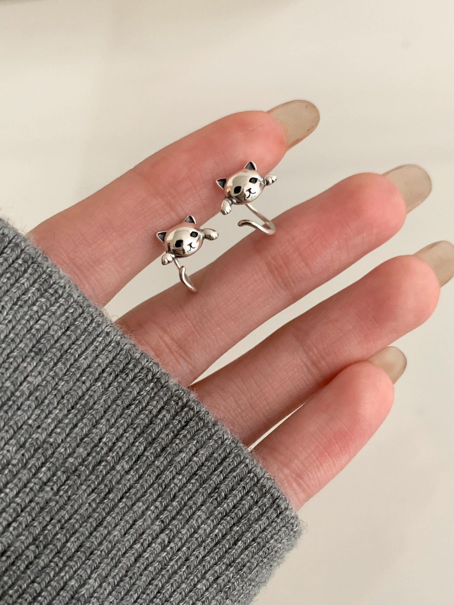 Tailspin Kitten Earrings
