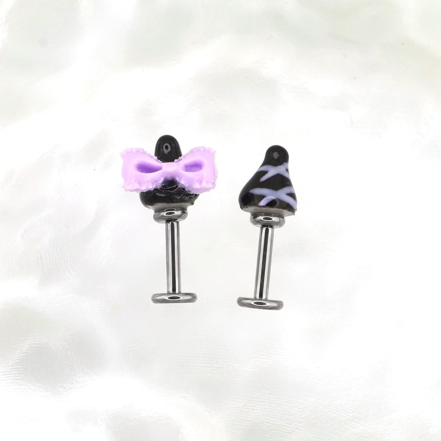 ku~romi Charm Duo Vertical Helix Earrings