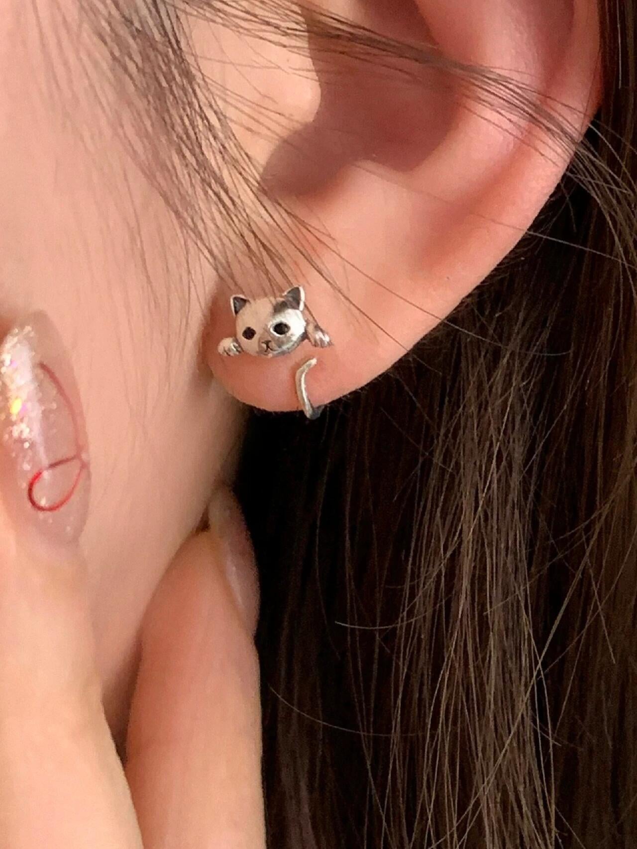 Tailspin Kitten Earrings