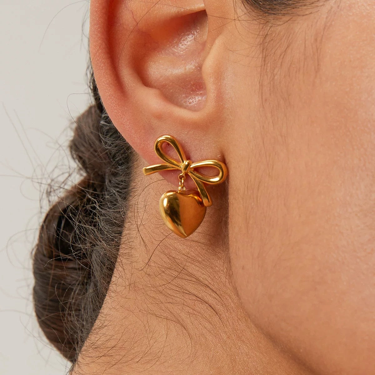 Eros Bow Gold Earrings