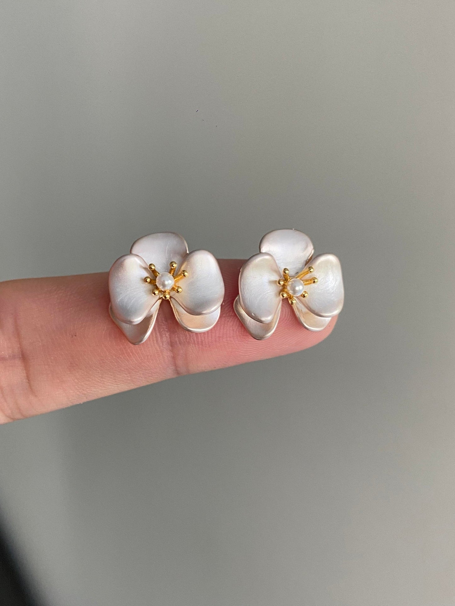 Pearl Petals Earrings