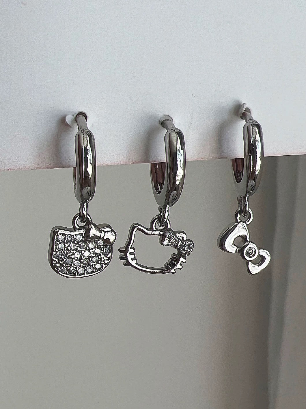 Halo Kitty Earrings