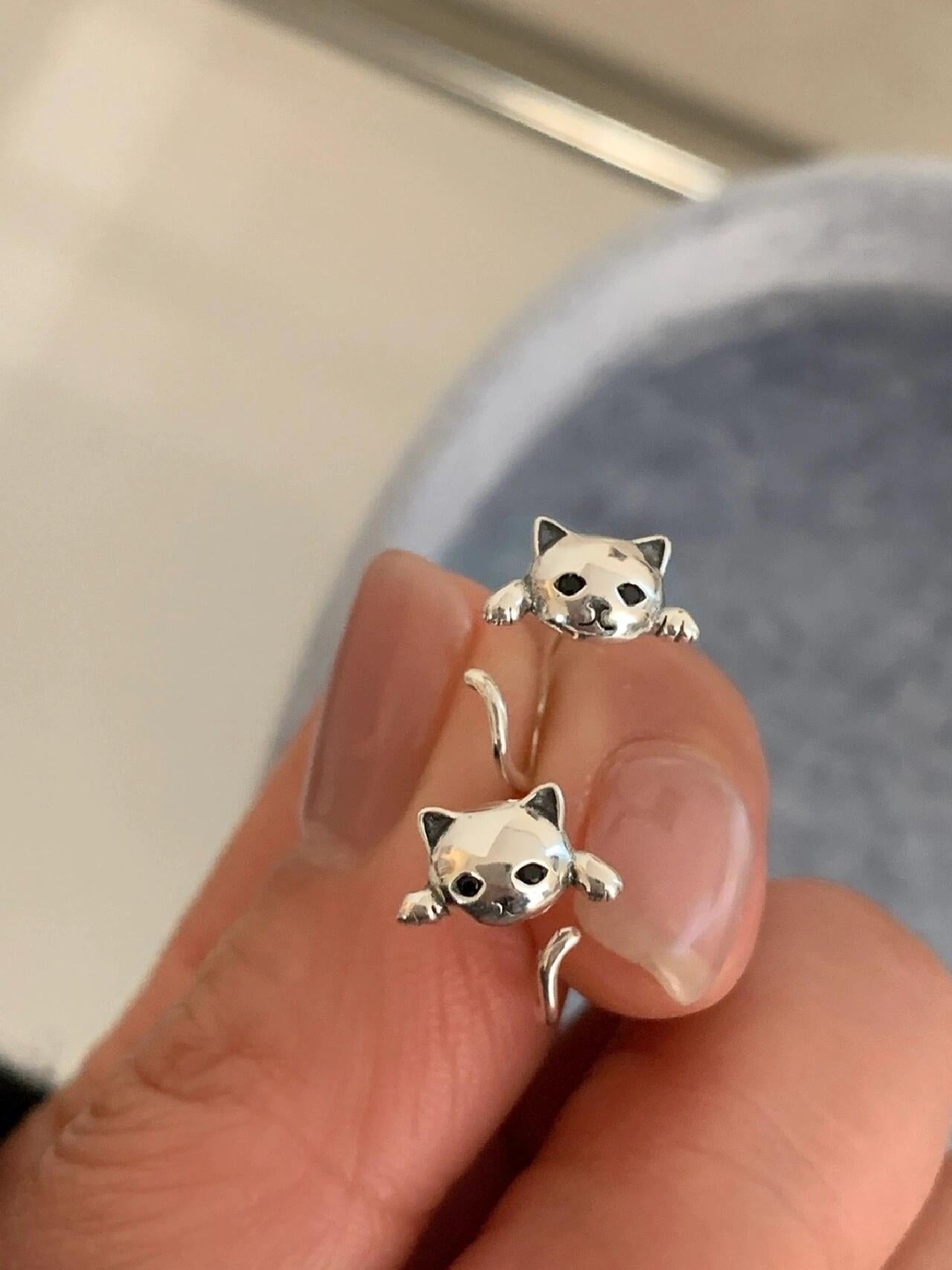 Tailspin Kitten Earrings