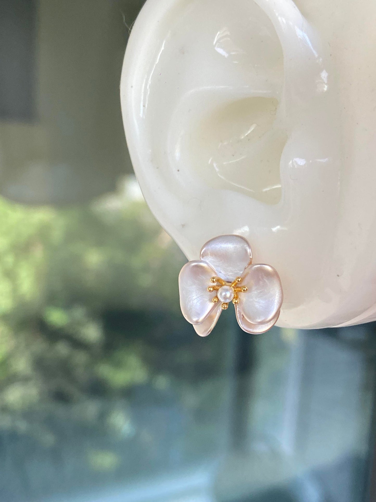 Pearl Petals Earrings
