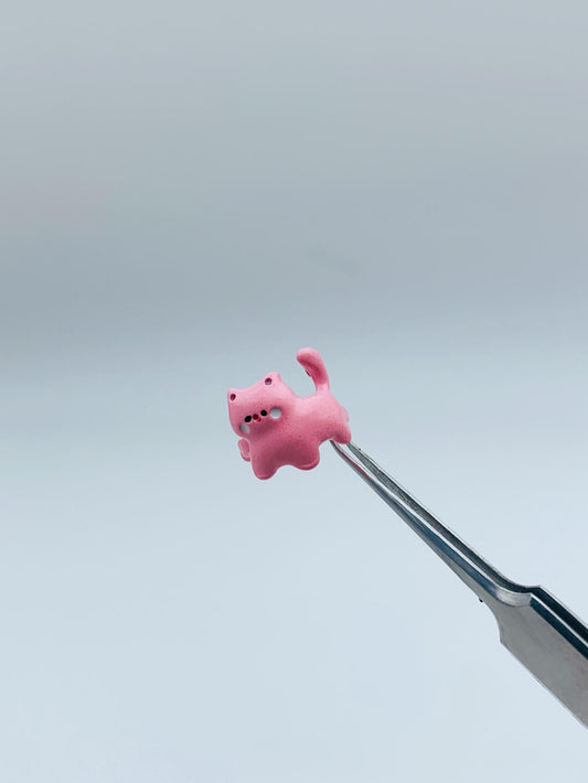 Mochi Cat Conch Earrings