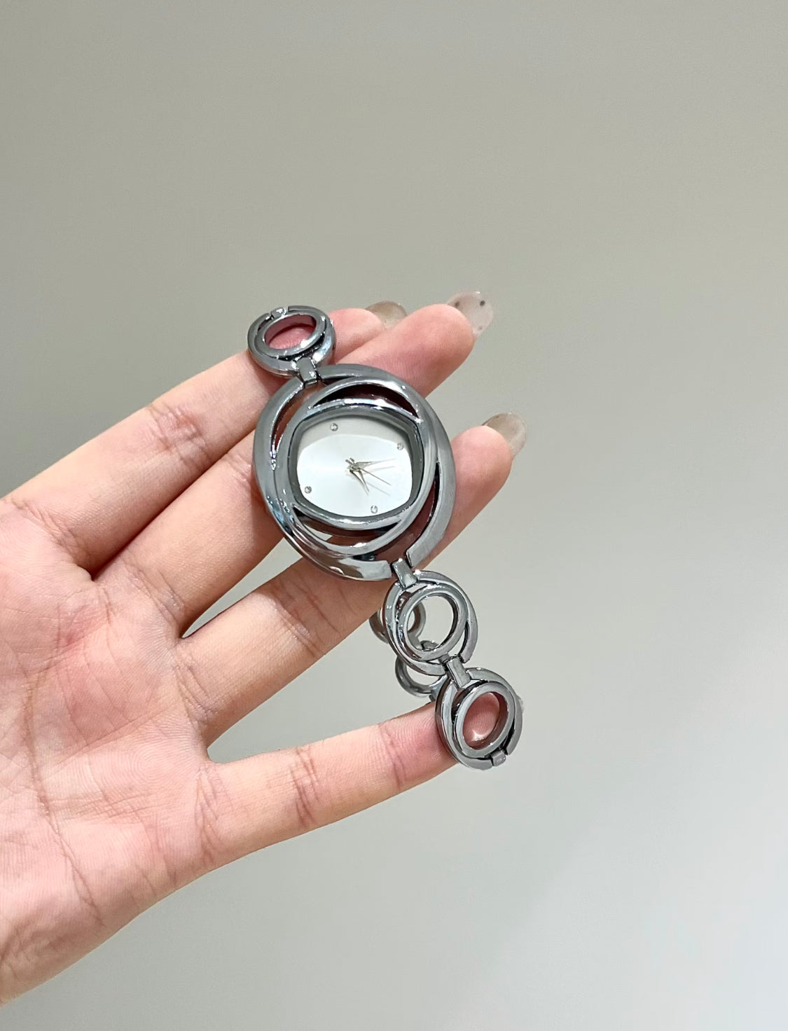 Circle Link Bracelet Watch