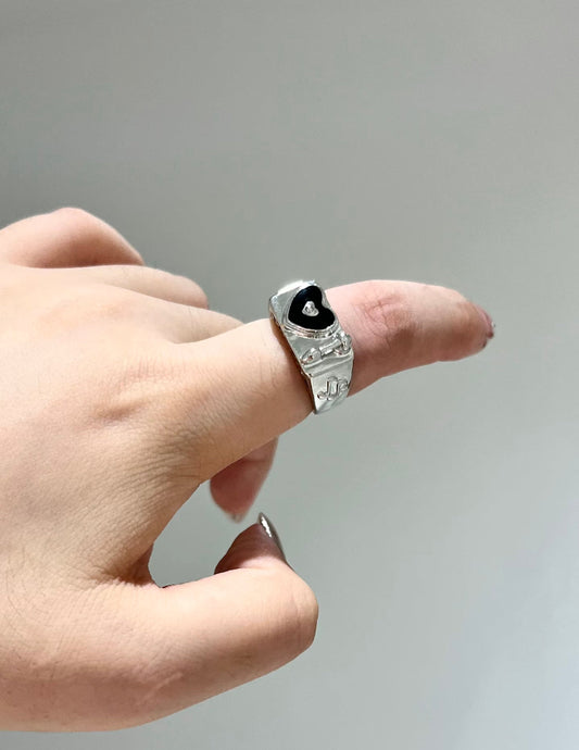 Adjustable Black Heart Gem Ring