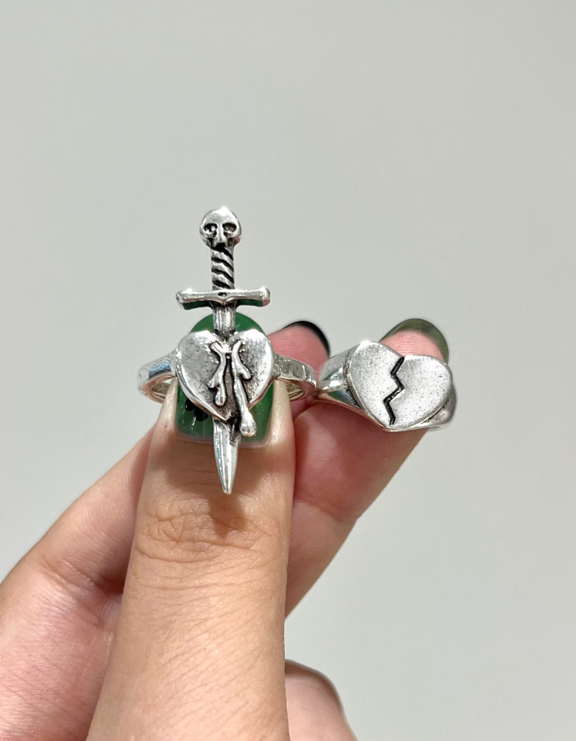 Shattered Requiem Ring