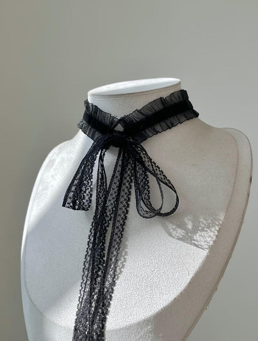 Gothic Noir Ruffle Lace Choker